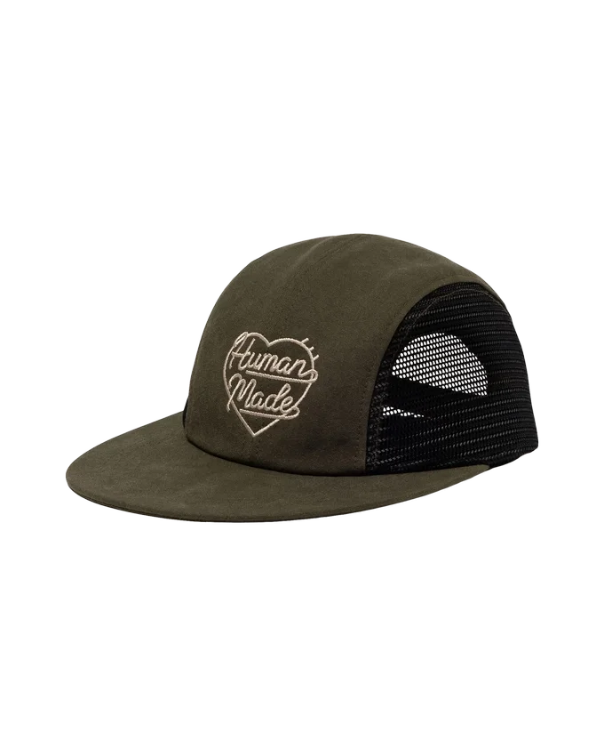 Cappellino con visiera lunga Cappellino con visiera lunga