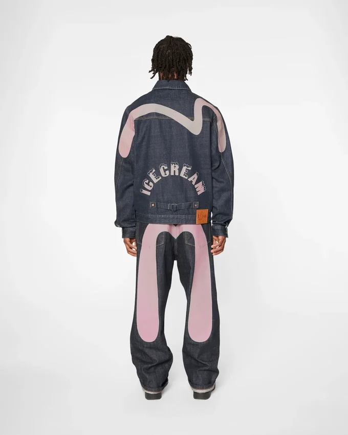 Giacca in denim con stampa gabbiano e ricamo Giacca in denim con stampa gabbiano e ricamo